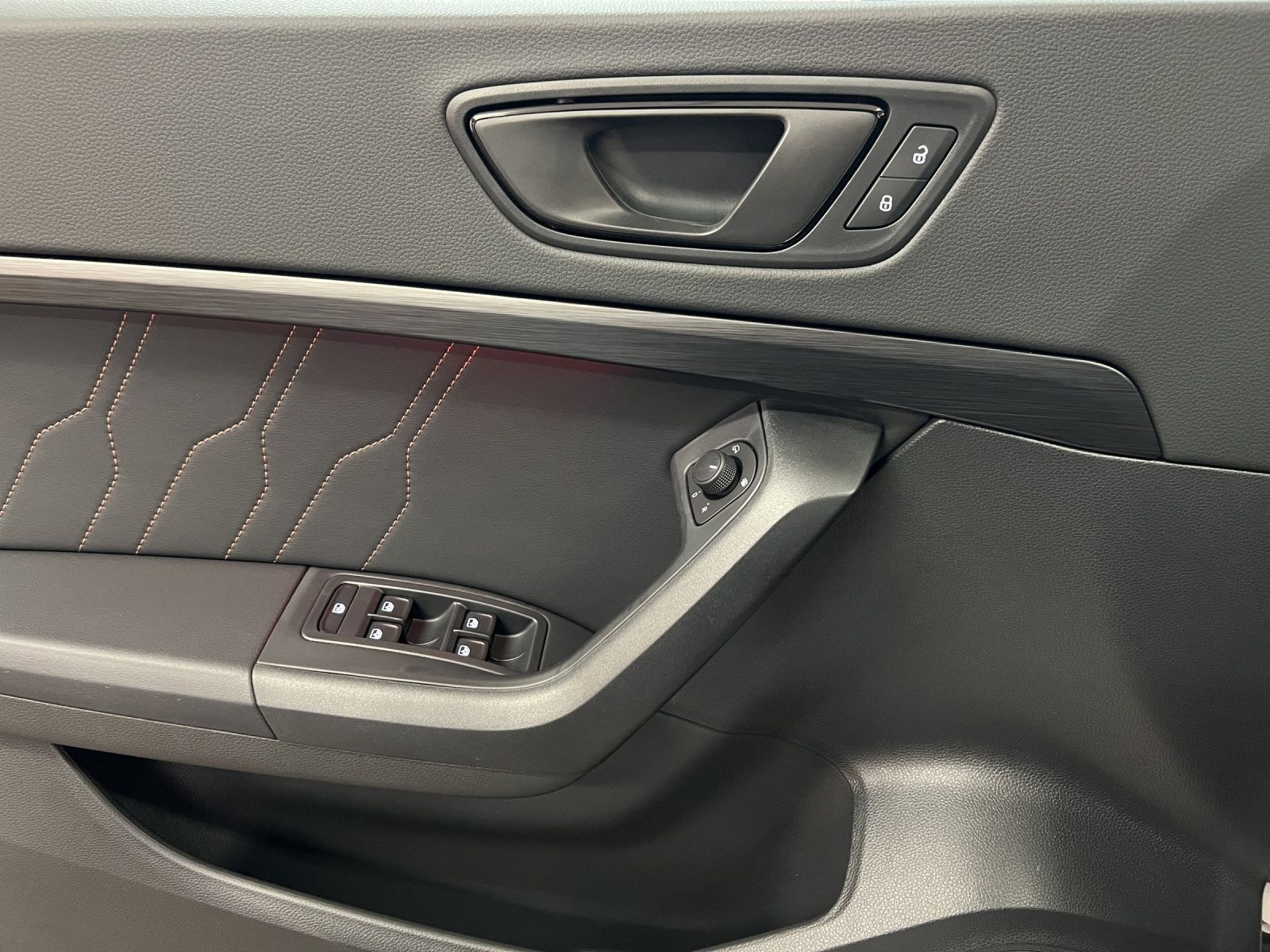 Cupra - Ateca_12