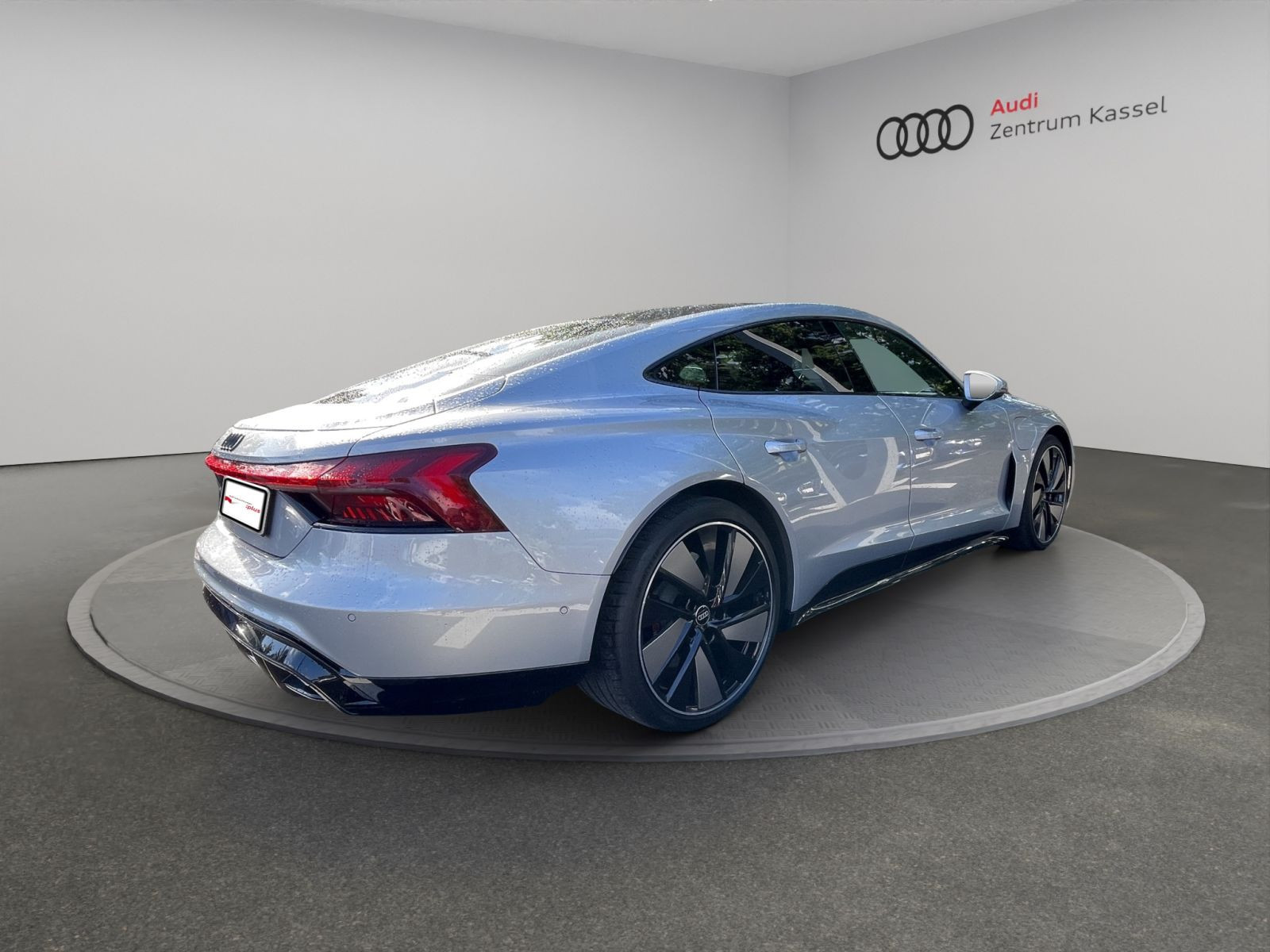 Audi - e-tron GT quattro_7