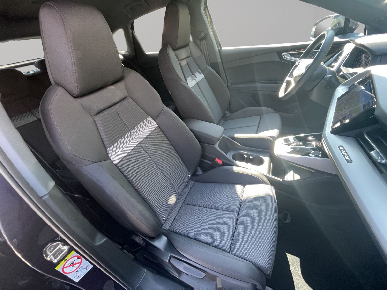 Audi - Q4 Sportback e-tron_19