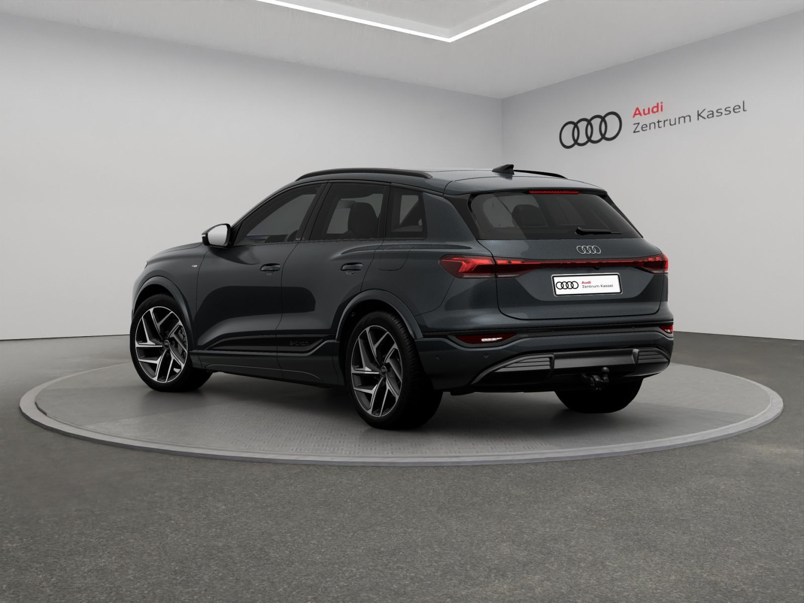 Audi - Q6 SUV e-tron_3
