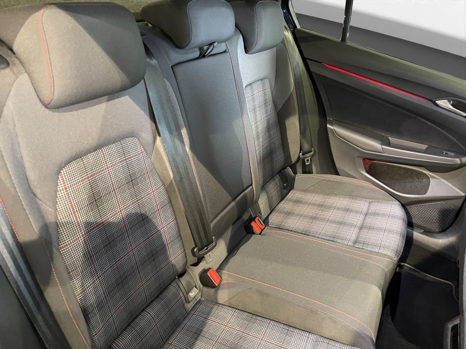 Volkswagen - Golf GTI_19