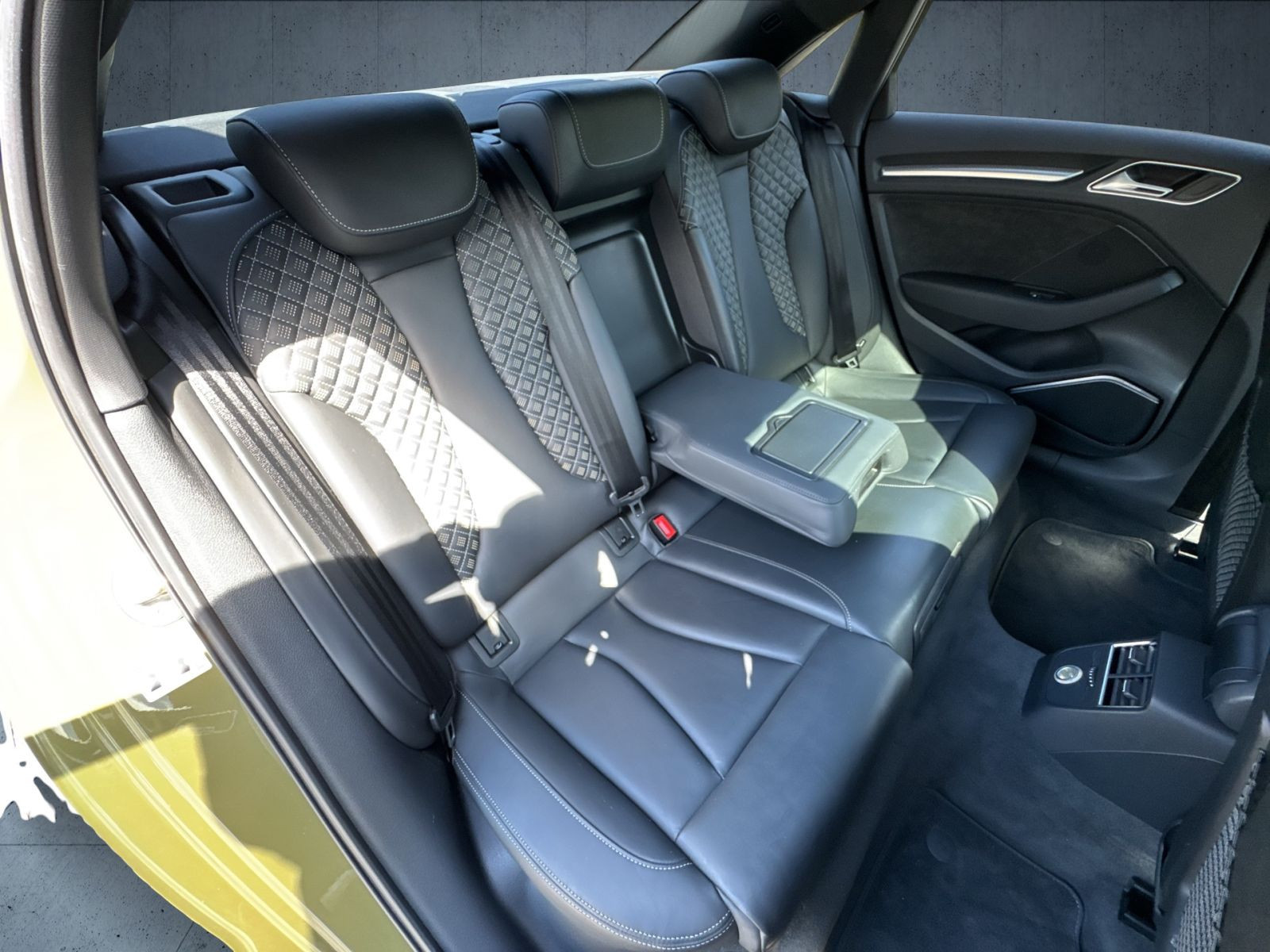 Audi - RS 3 Limousine_20