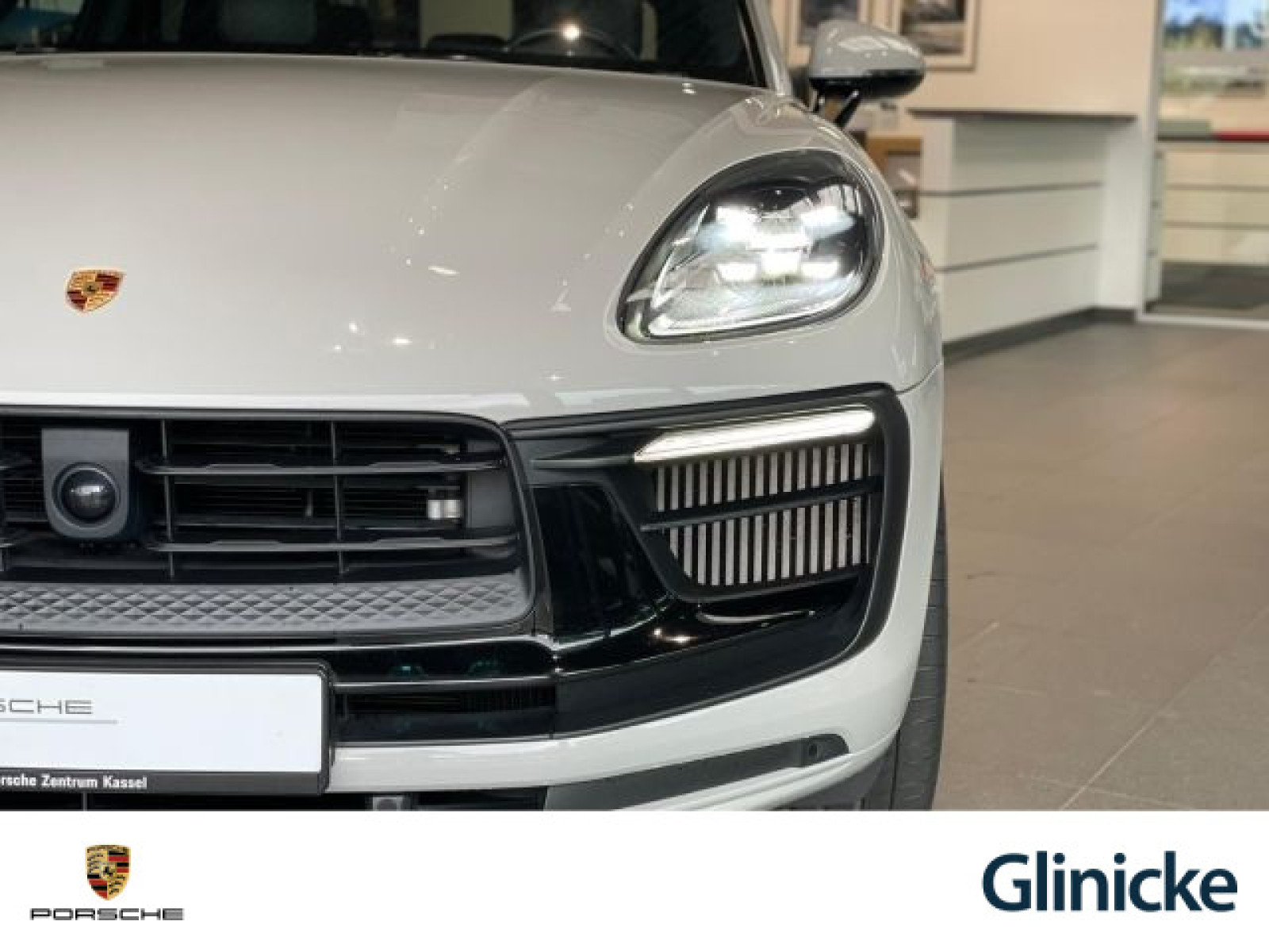 Porsche - Macan_38