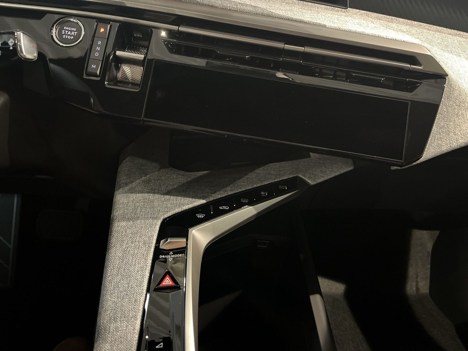 Peugeot - 5008_10