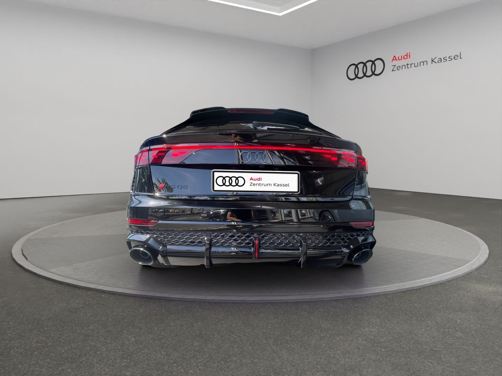 Audi - RS Q8_6