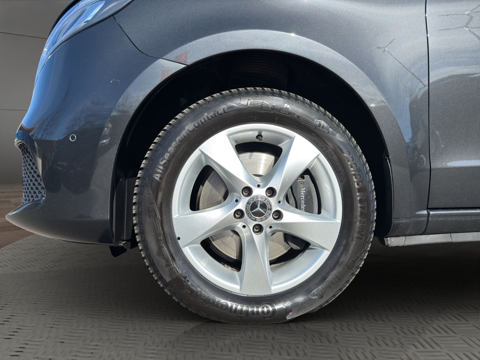 Mercedes-Benz - V 300_9