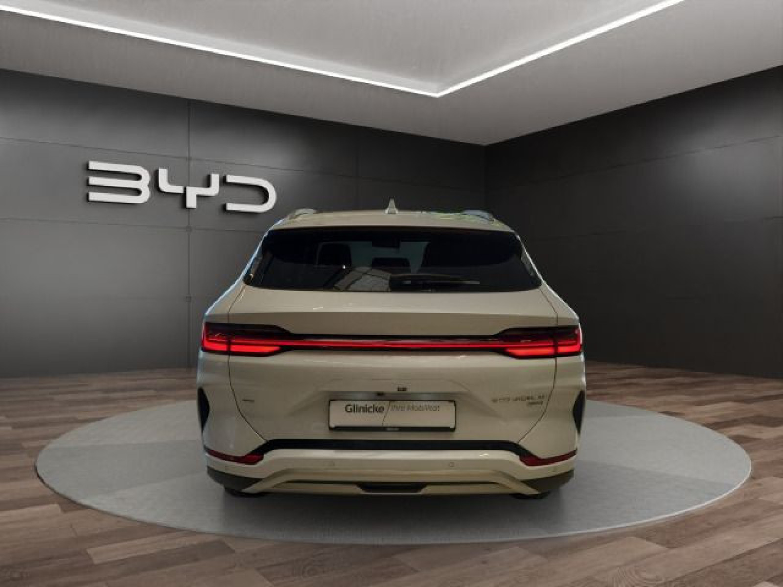 BYD - Seal U_5