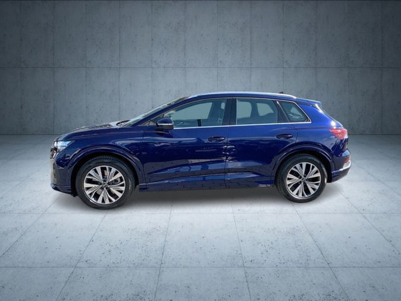 Audi - Q4 e-tron_5