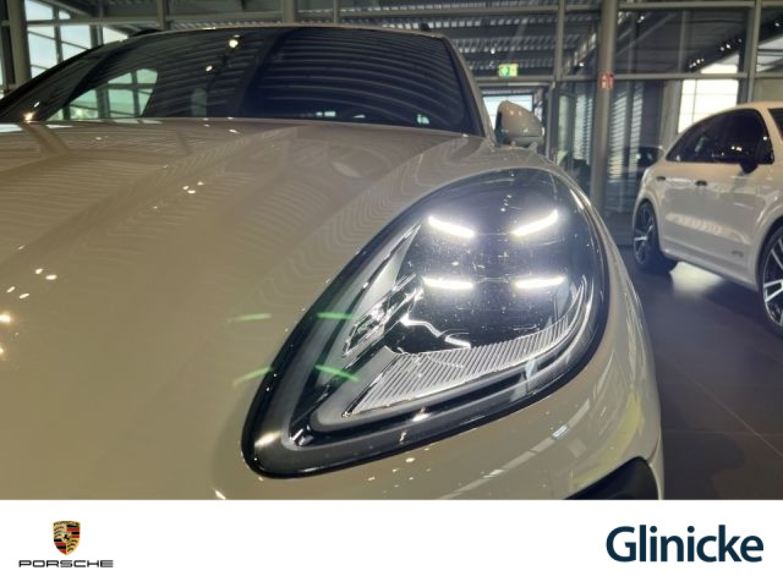 Porsche - Macan_10