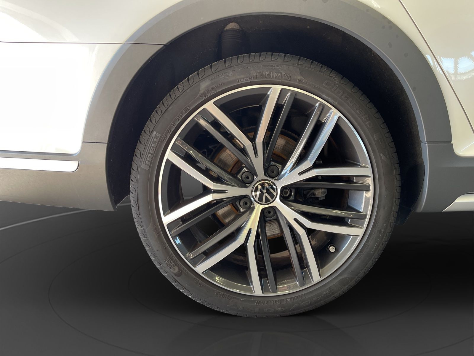Volkswagen - Passat Alltrack_16