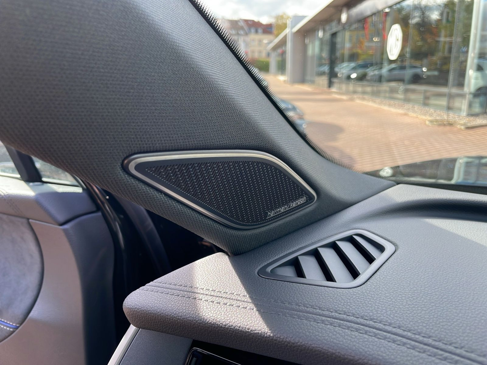 Volkswagen - Tayron_16