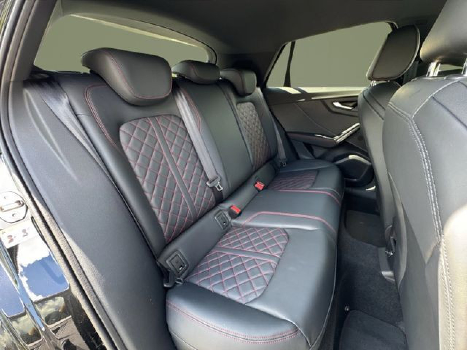 Audi - SQ2_20