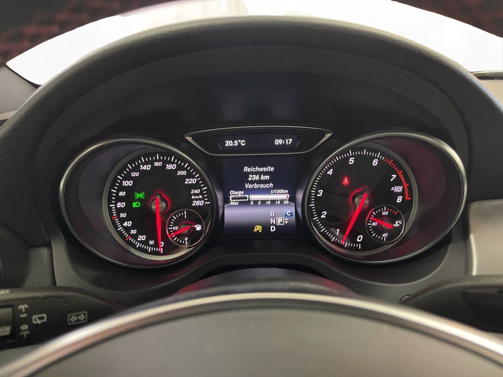 Mercedes-Benz - GLA 200_7