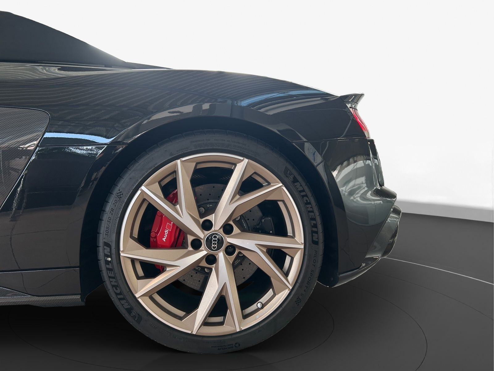 Audi - R8 Spyder_14