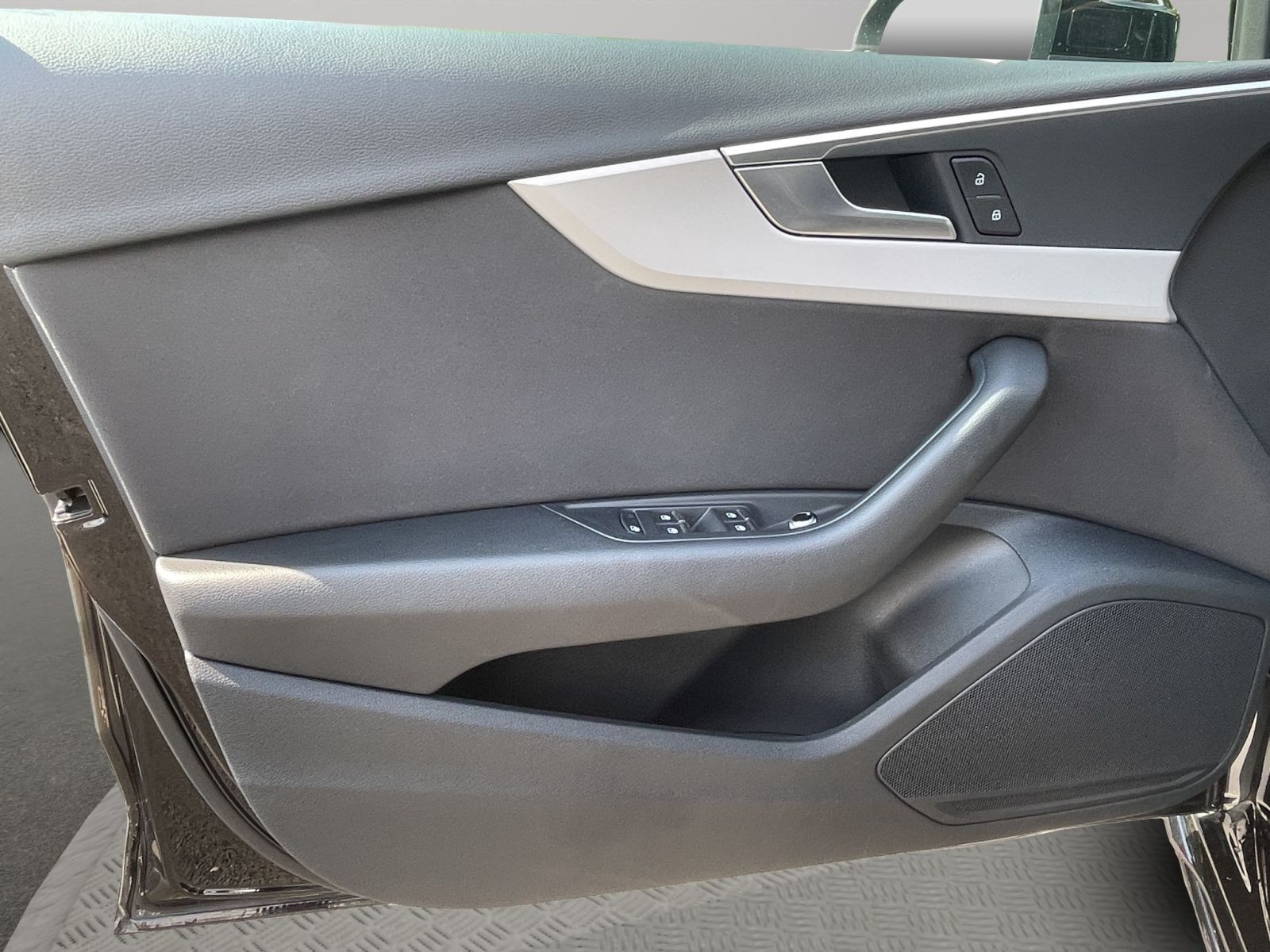 Audi - A4 Avant_16