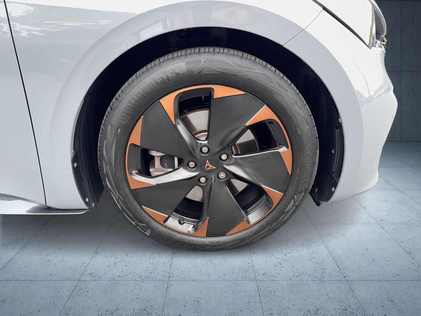 Cupra - Born_9