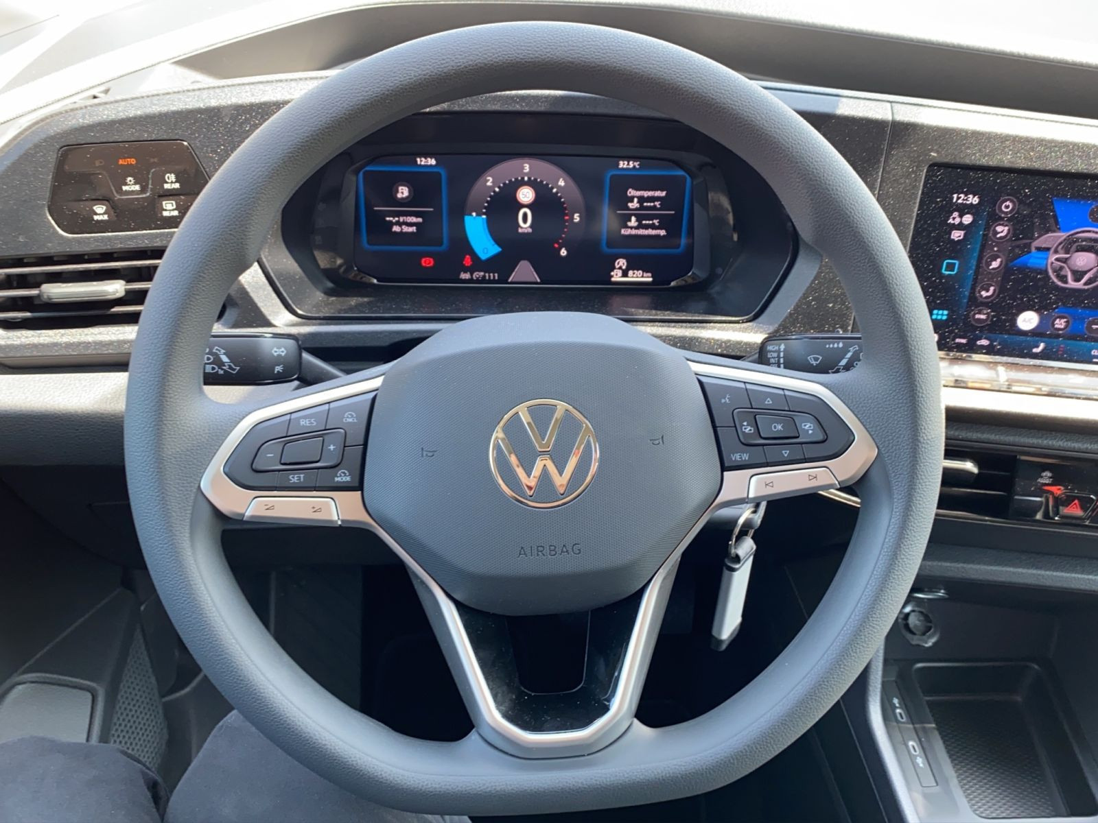 Volkswagen - Caddy_12