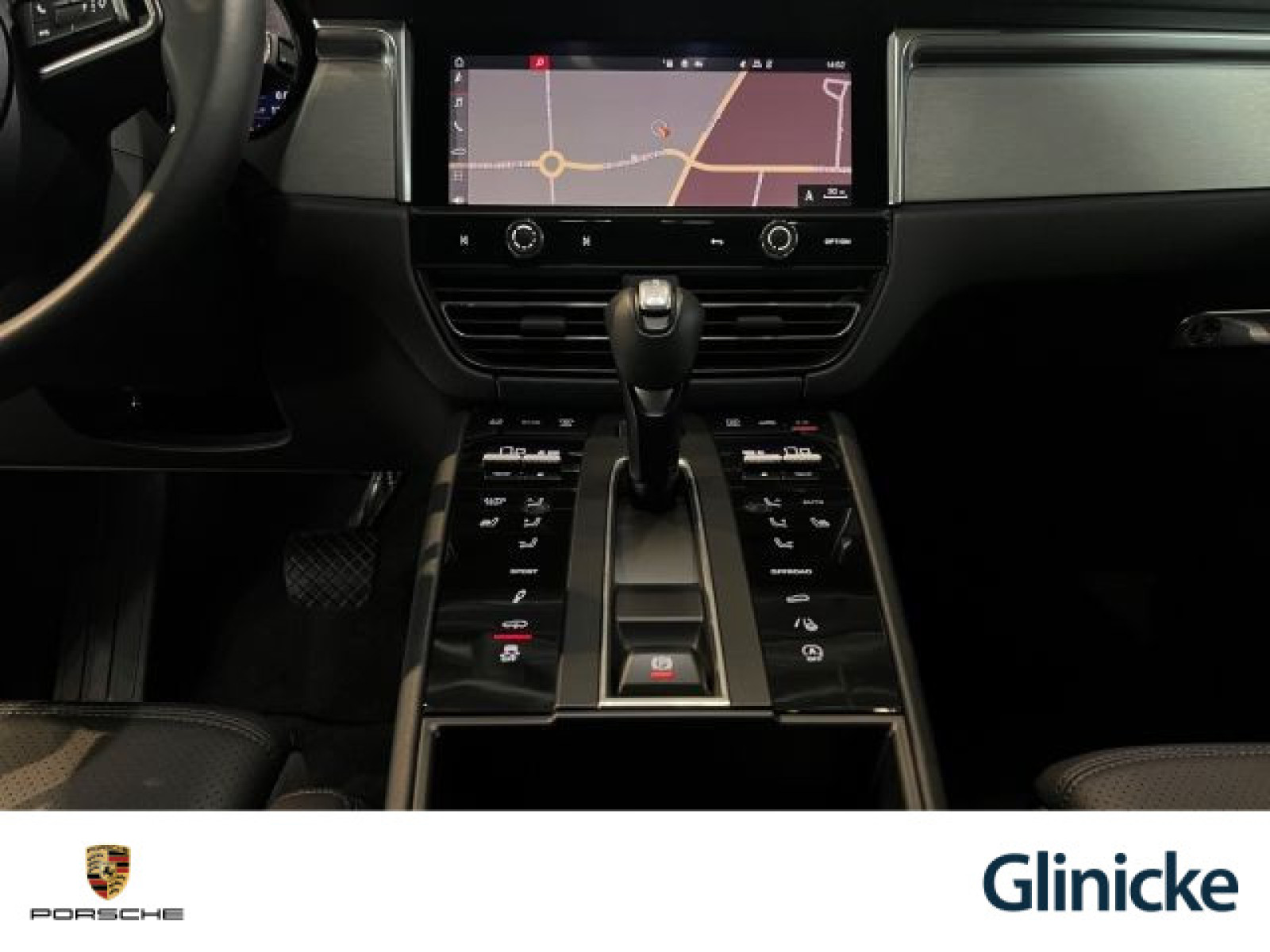 Porsche - Macan_25