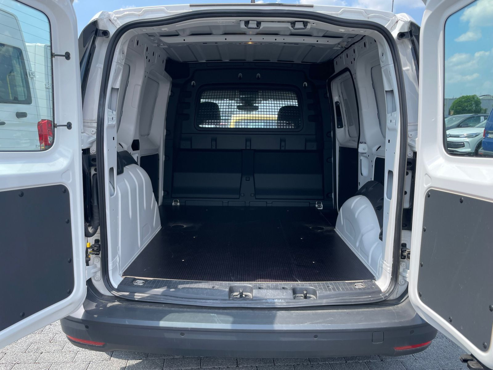 Volkswagen - Caddy Cargo_3