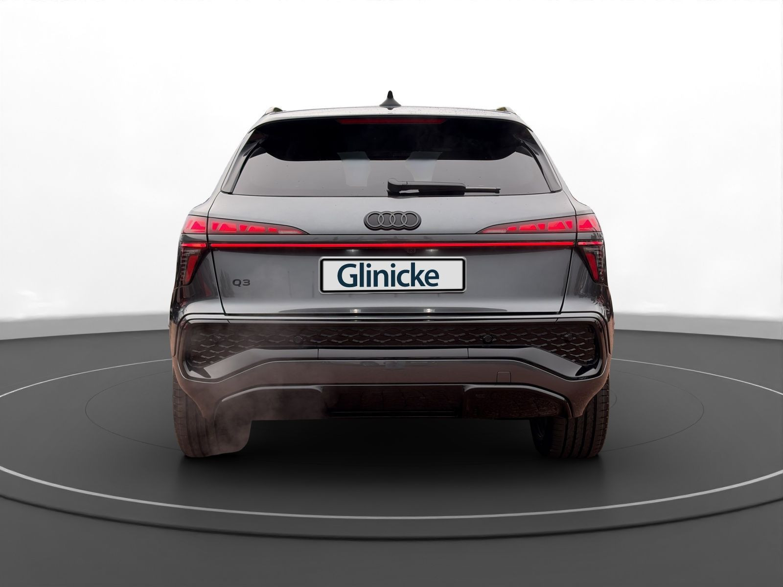 Audi - Q3_11