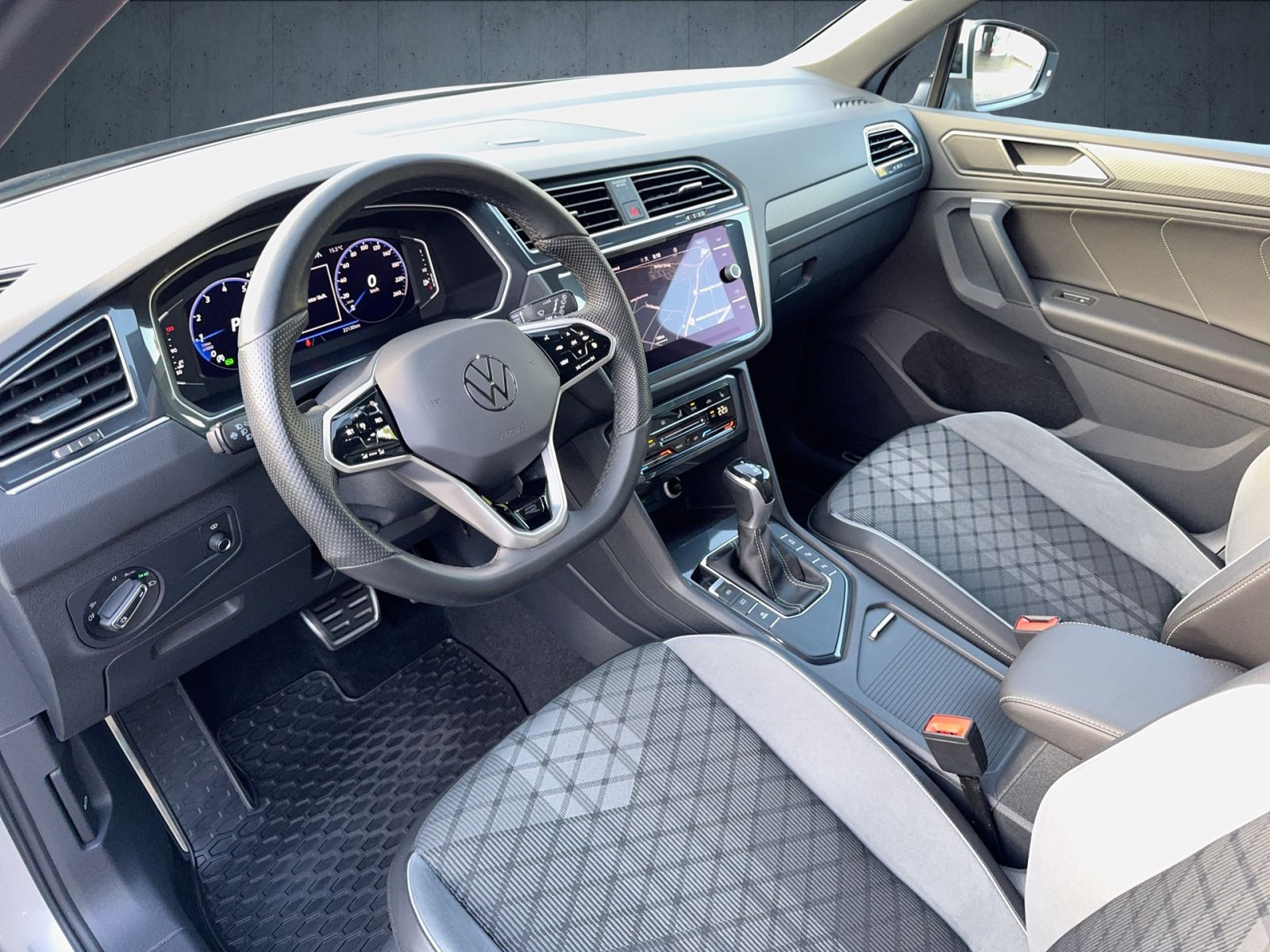 Volkswagen - Tiguan_11