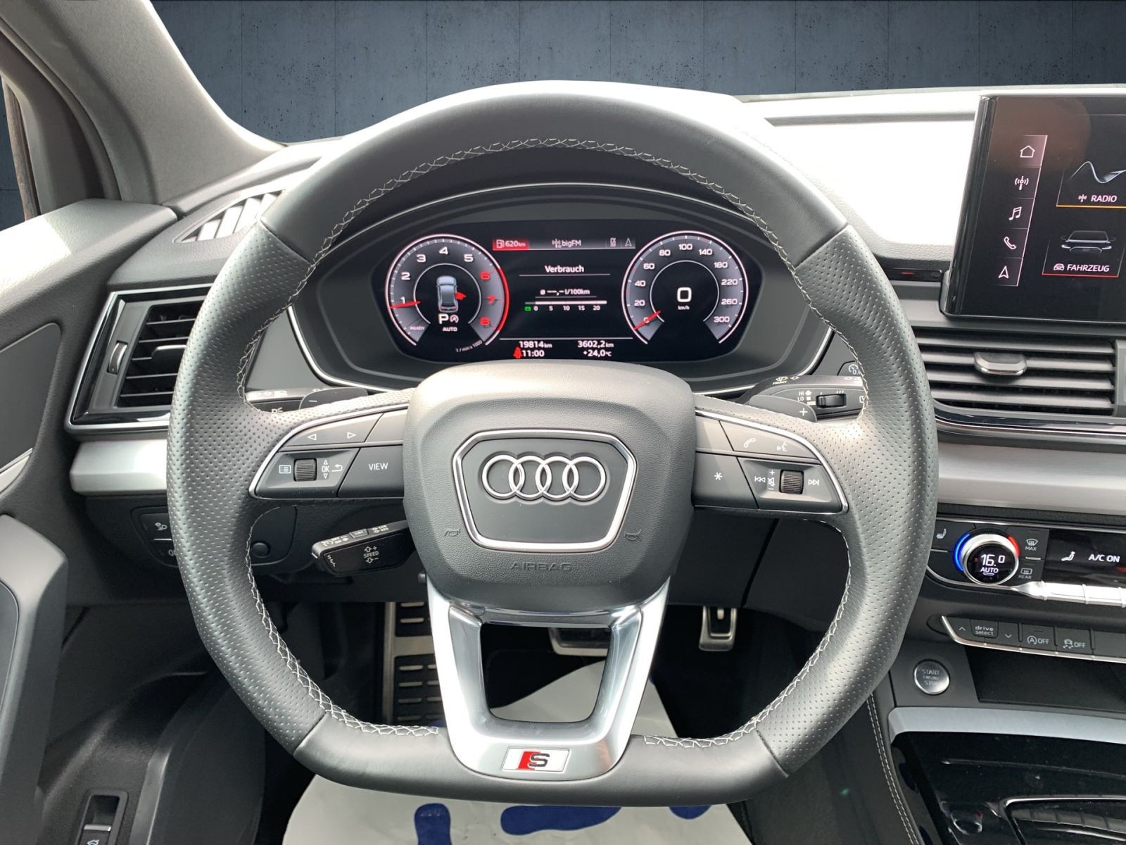Audi - Q5_21