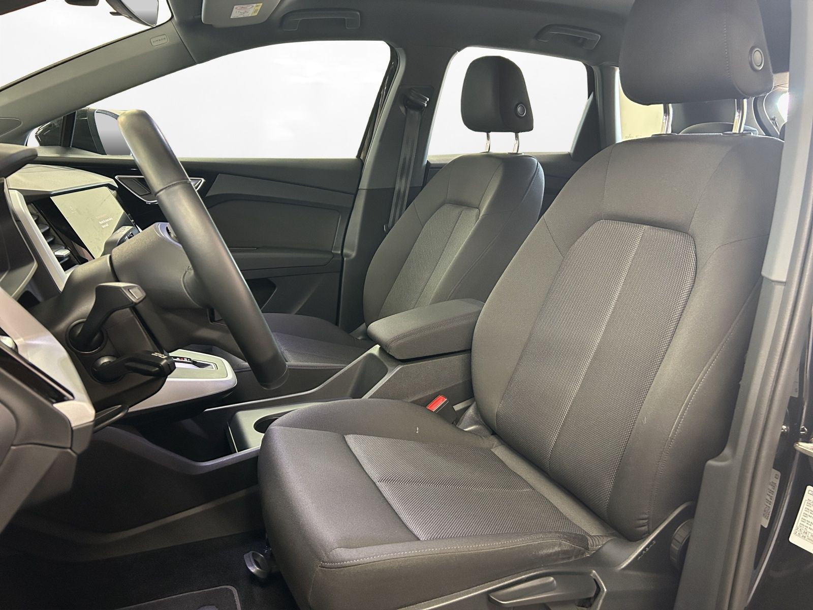 Audi - Q4 e-tron_17