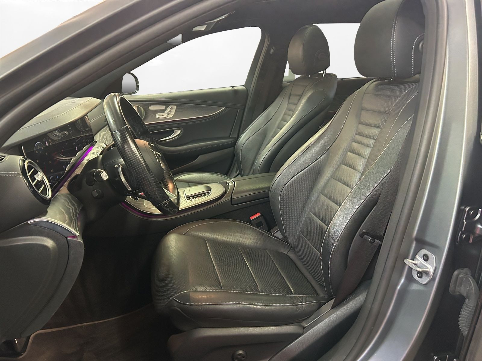 Mercedes-Benz - E 400_15