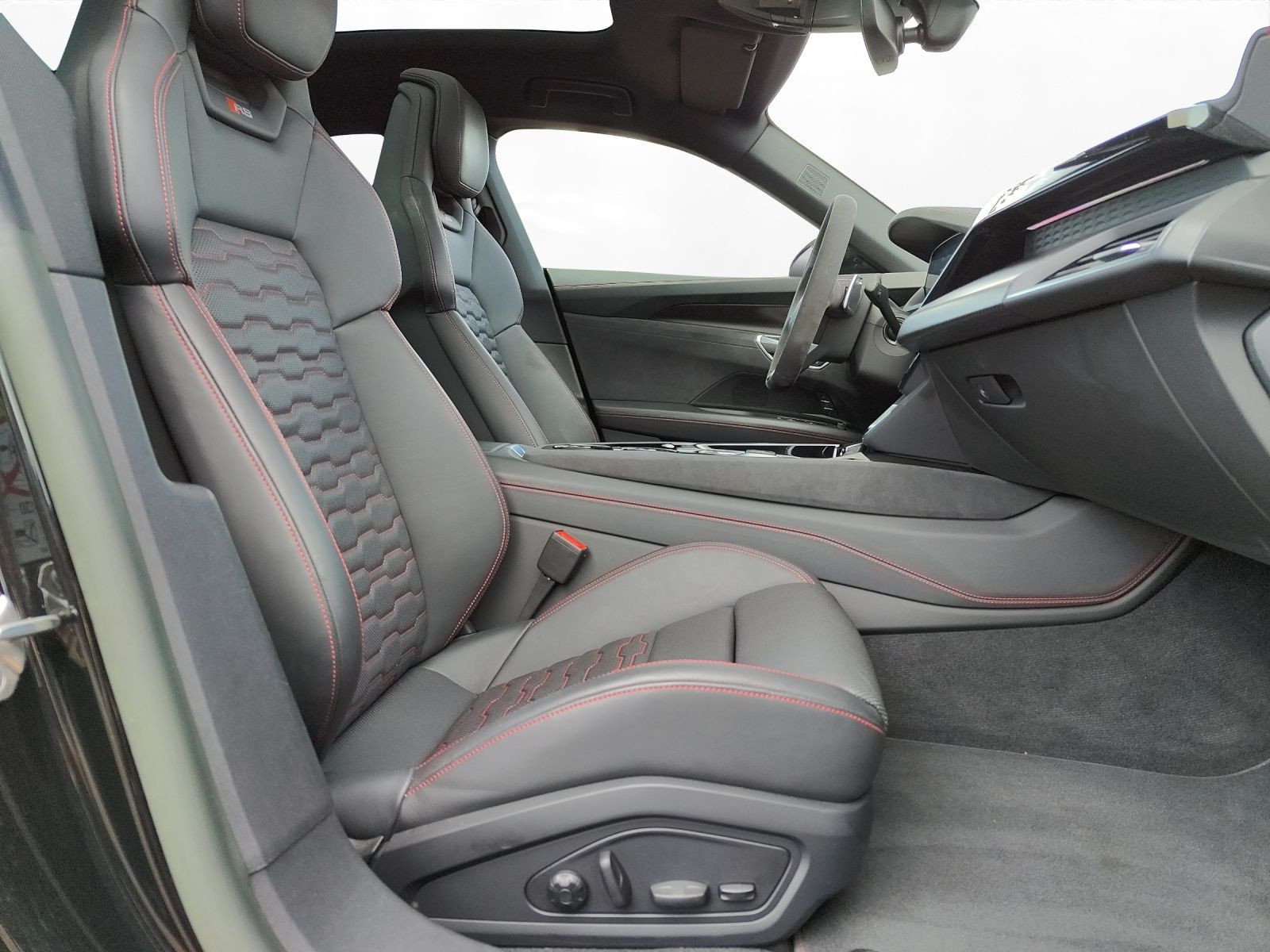 Audi - e-tron_13
