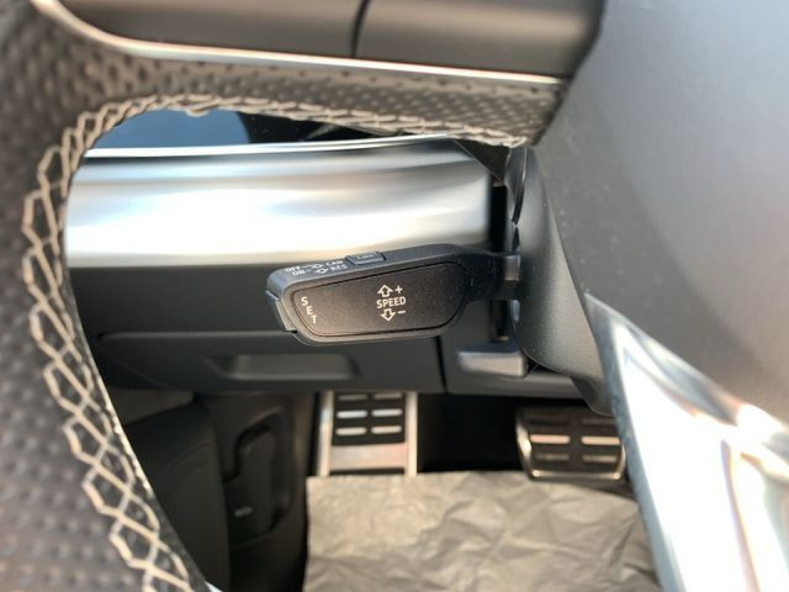 Audi - SQ8_26