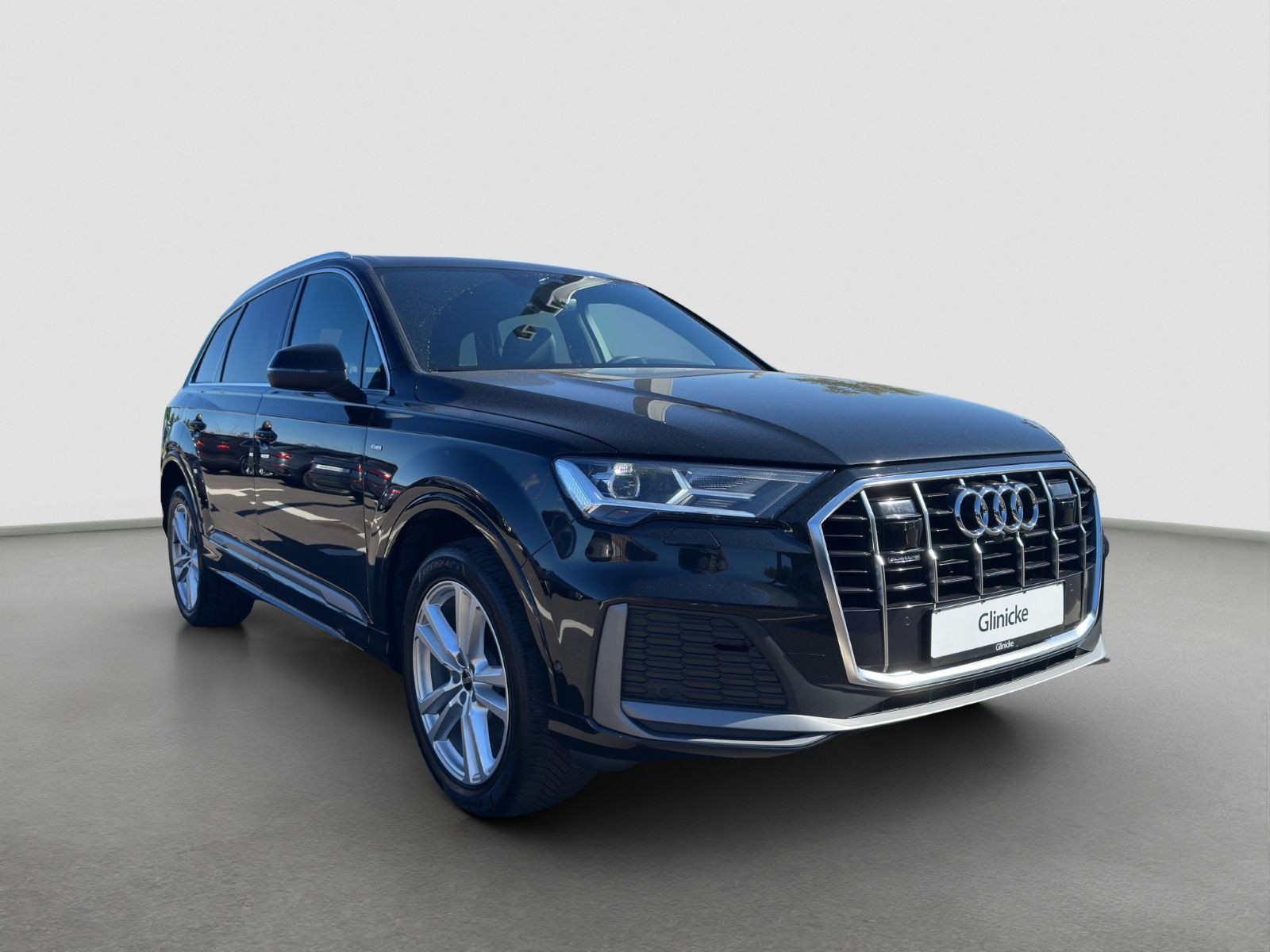 Audi - Q7_7