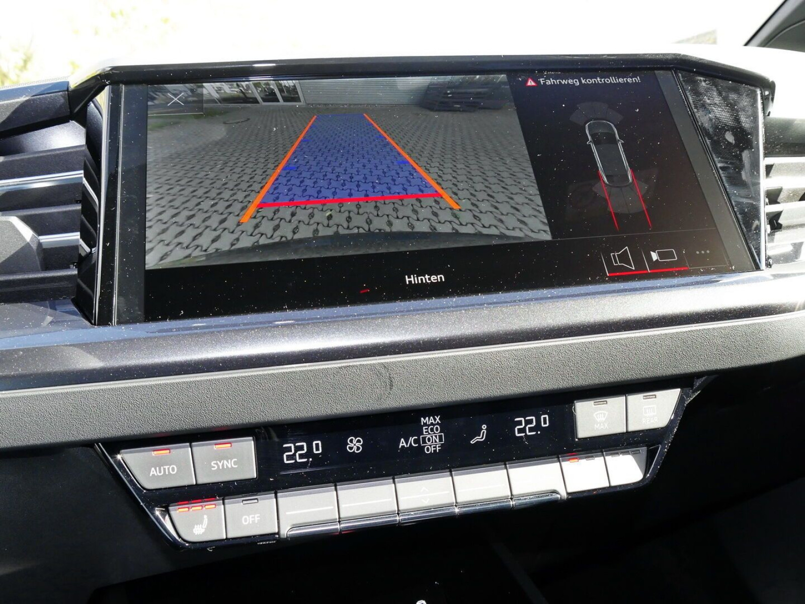 Audi - Q4 Sportback e-tron_12