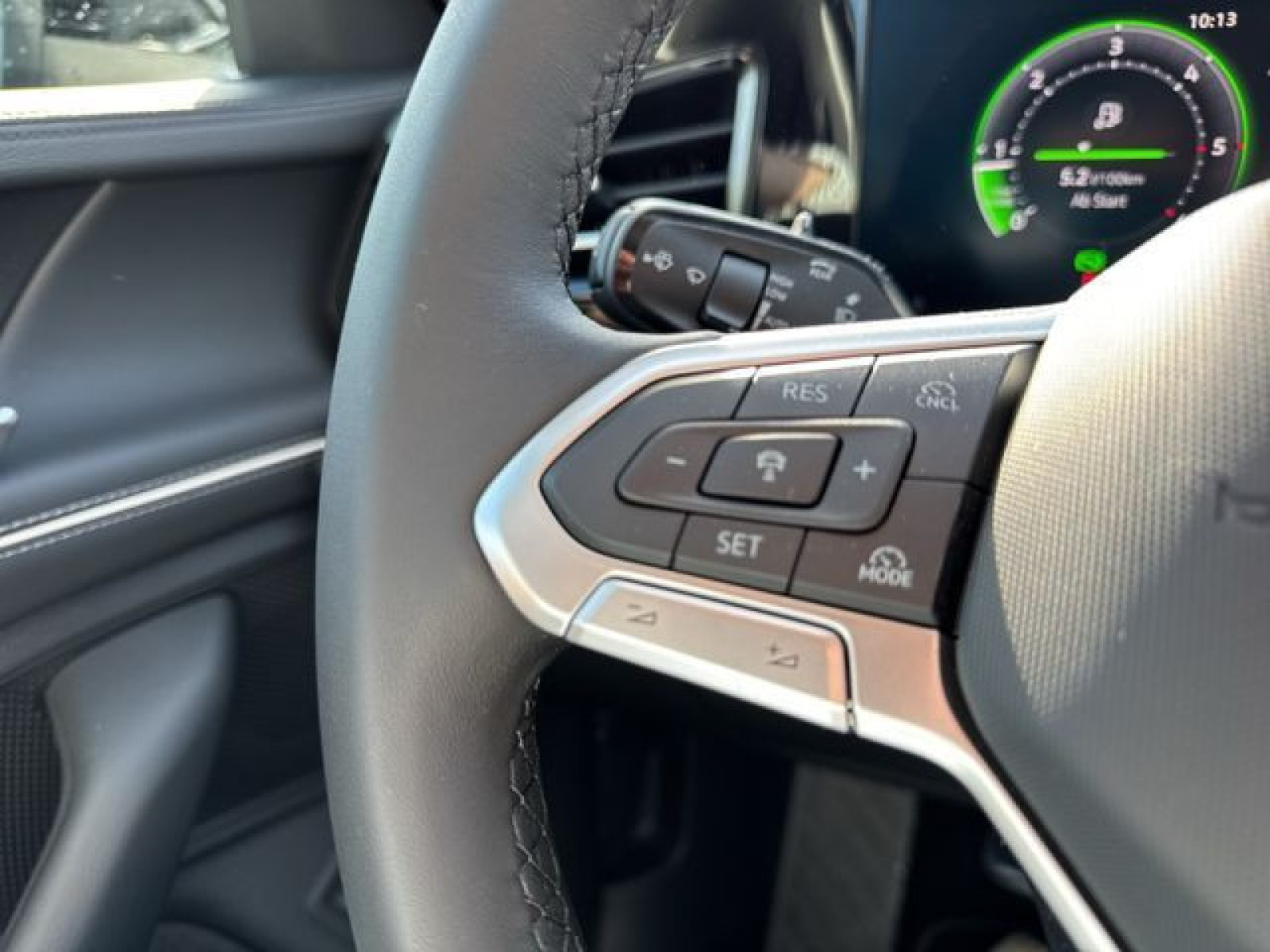 Volkswagen - Passat_28