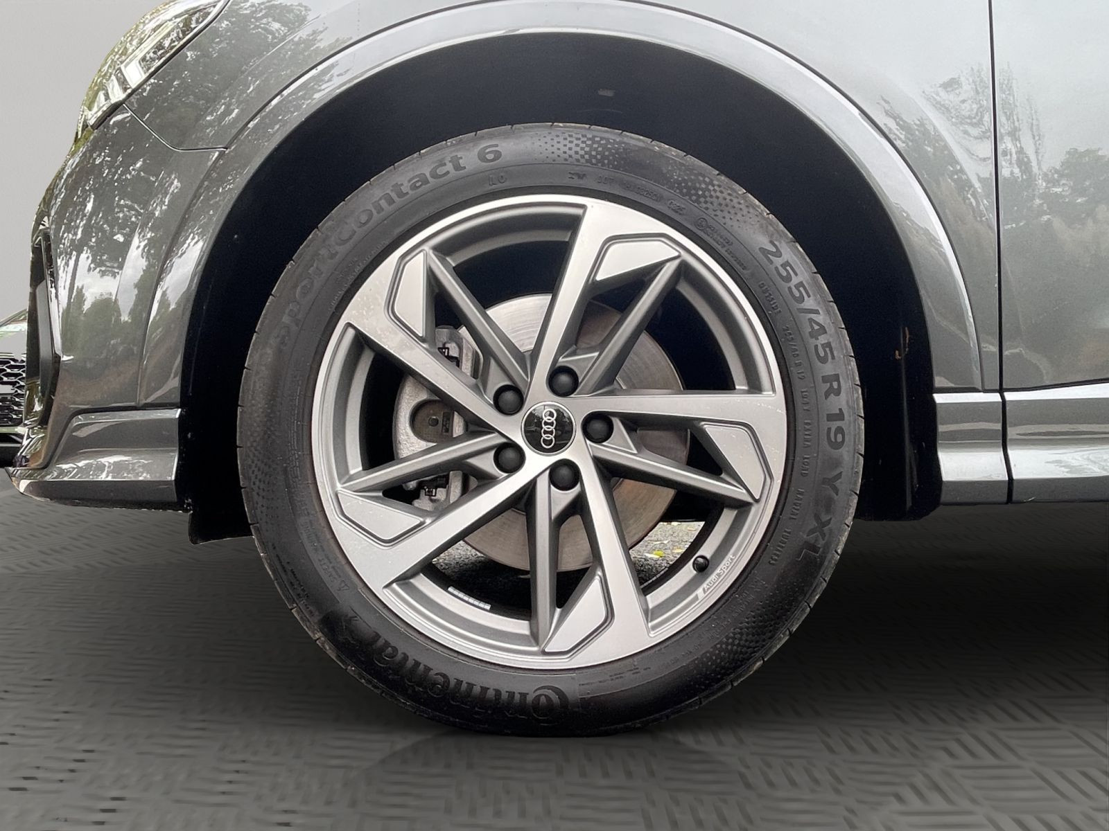 Audi - Q3_21 Audi - Q3_21