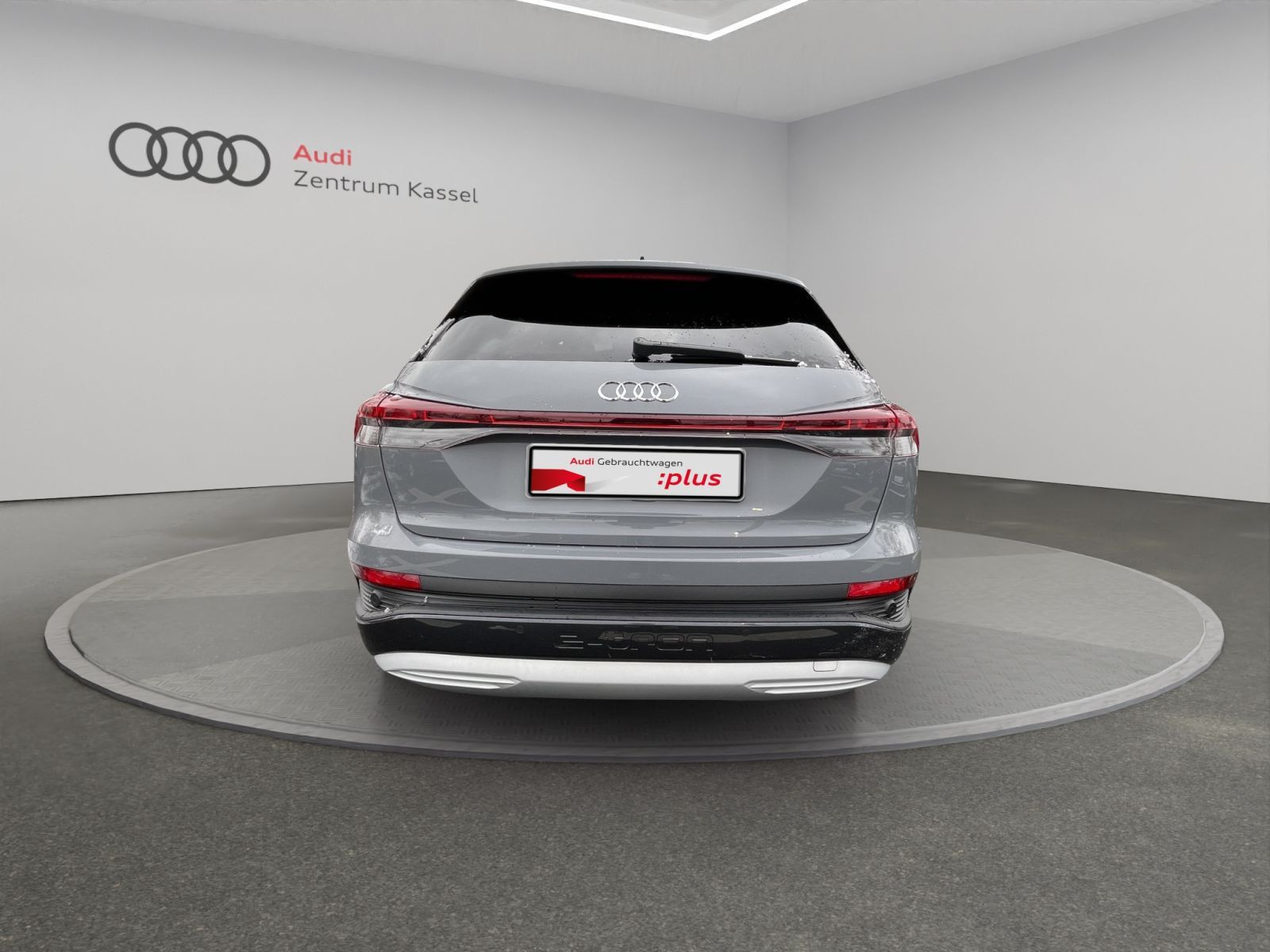 Audi - Q4_6