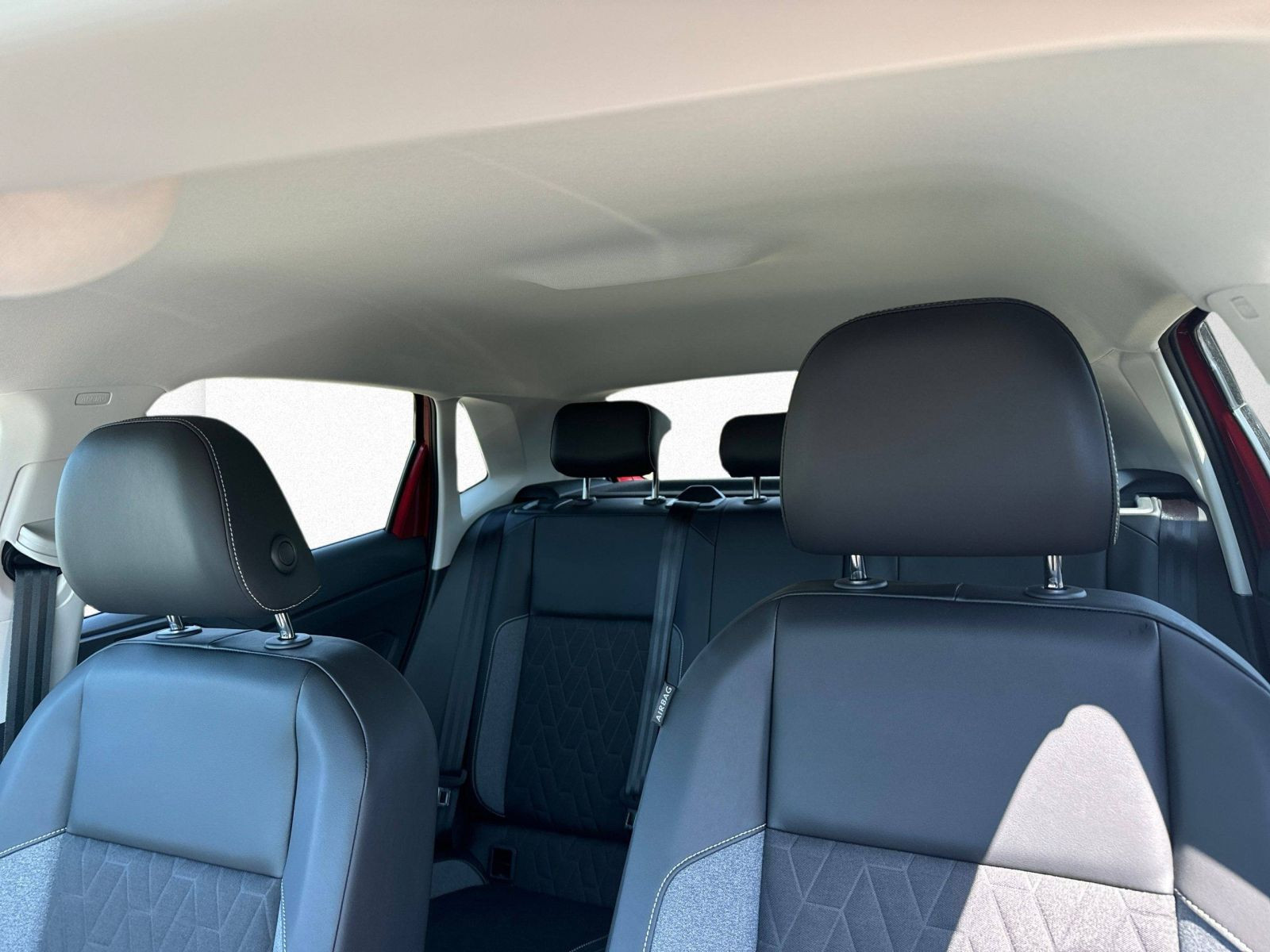 Volkswagen - Polo_11