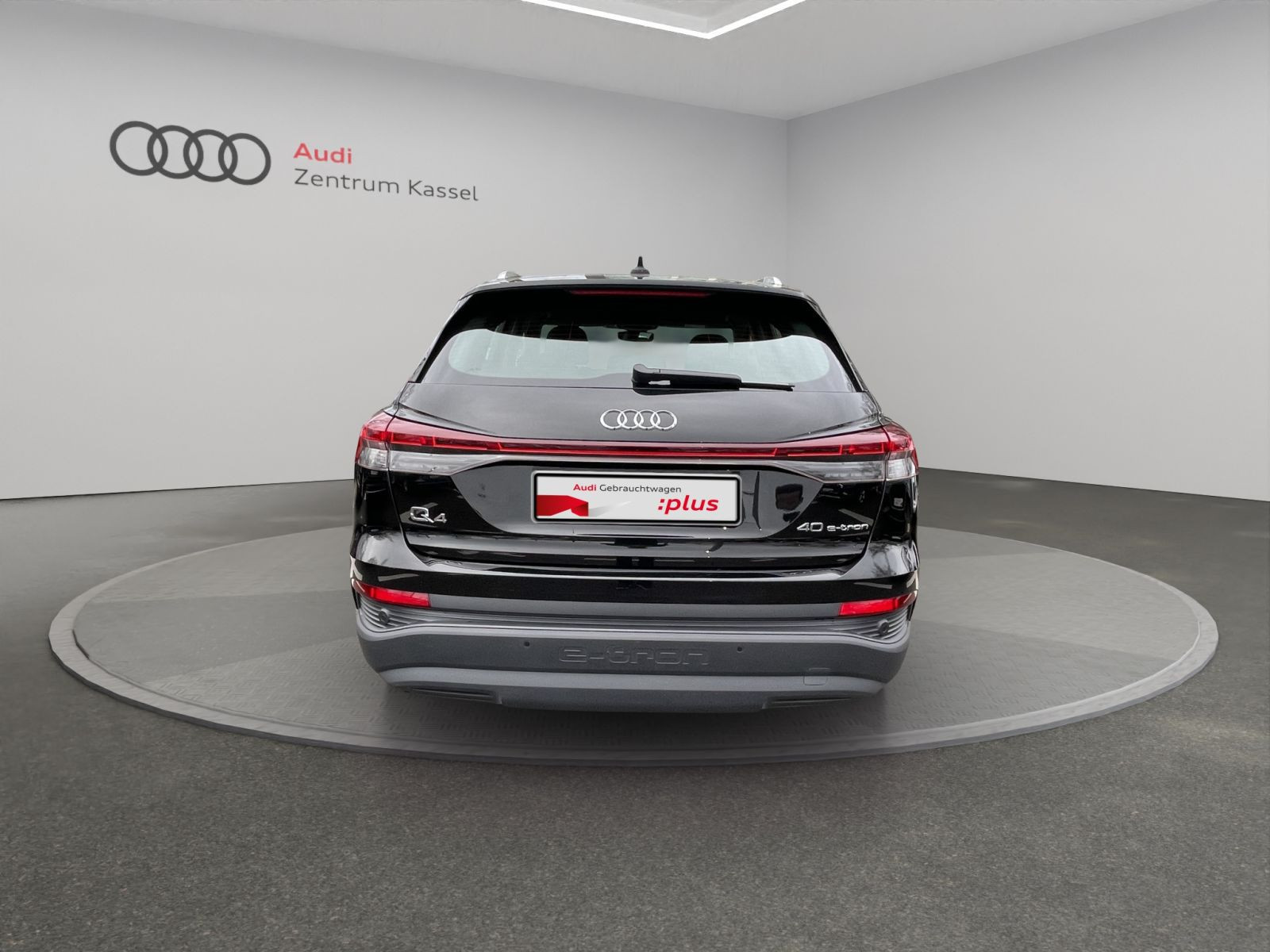 Audi - Q4_6