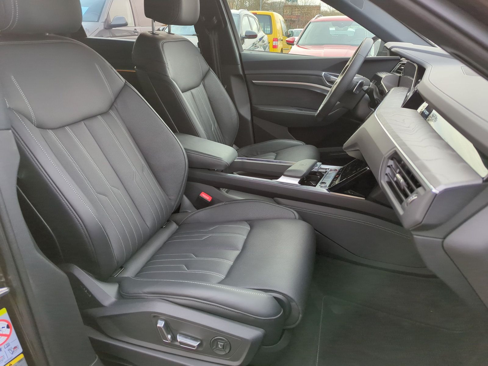 Audi - e-tron S Sportback_5