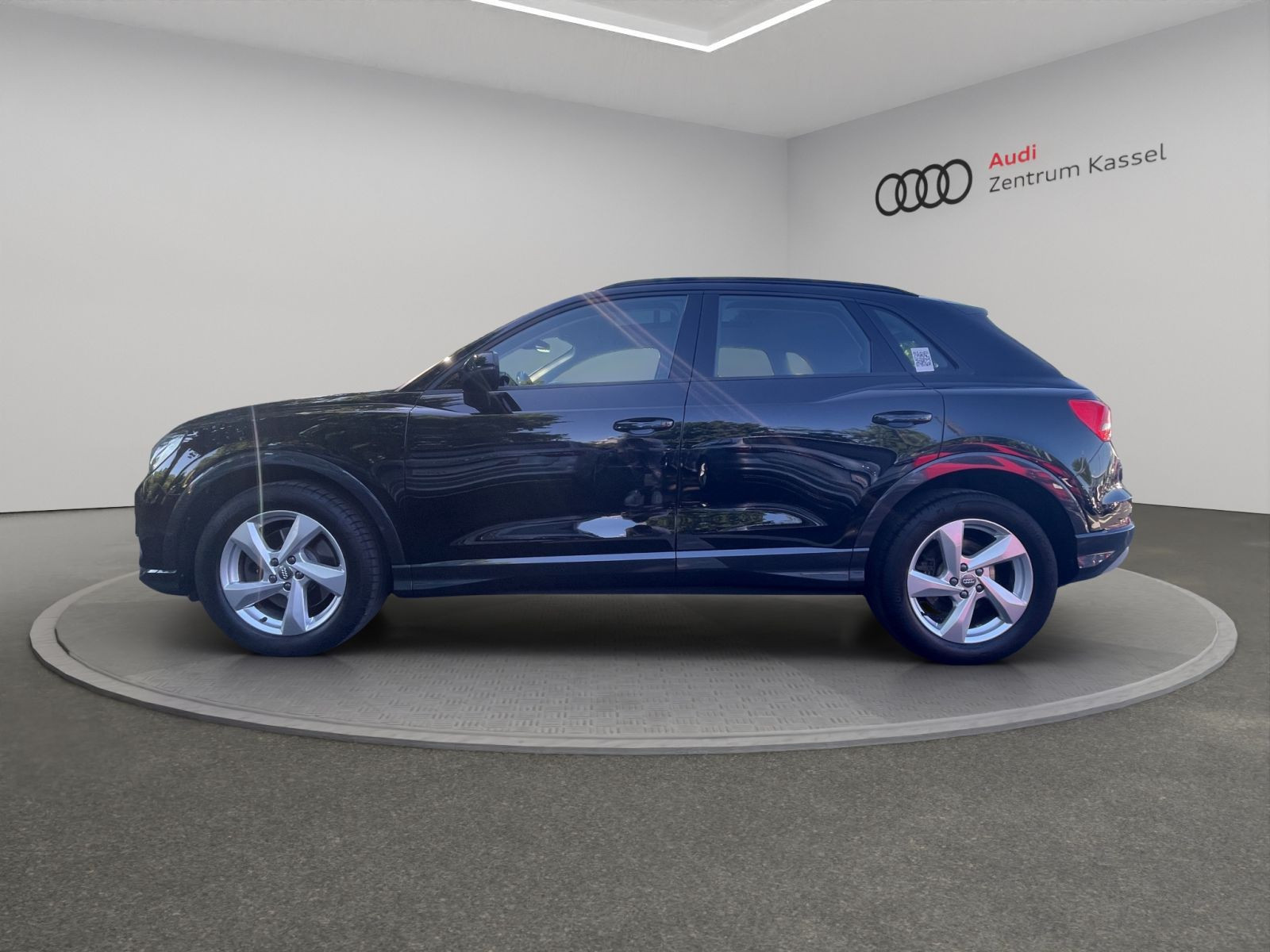 Audi - Q3_2