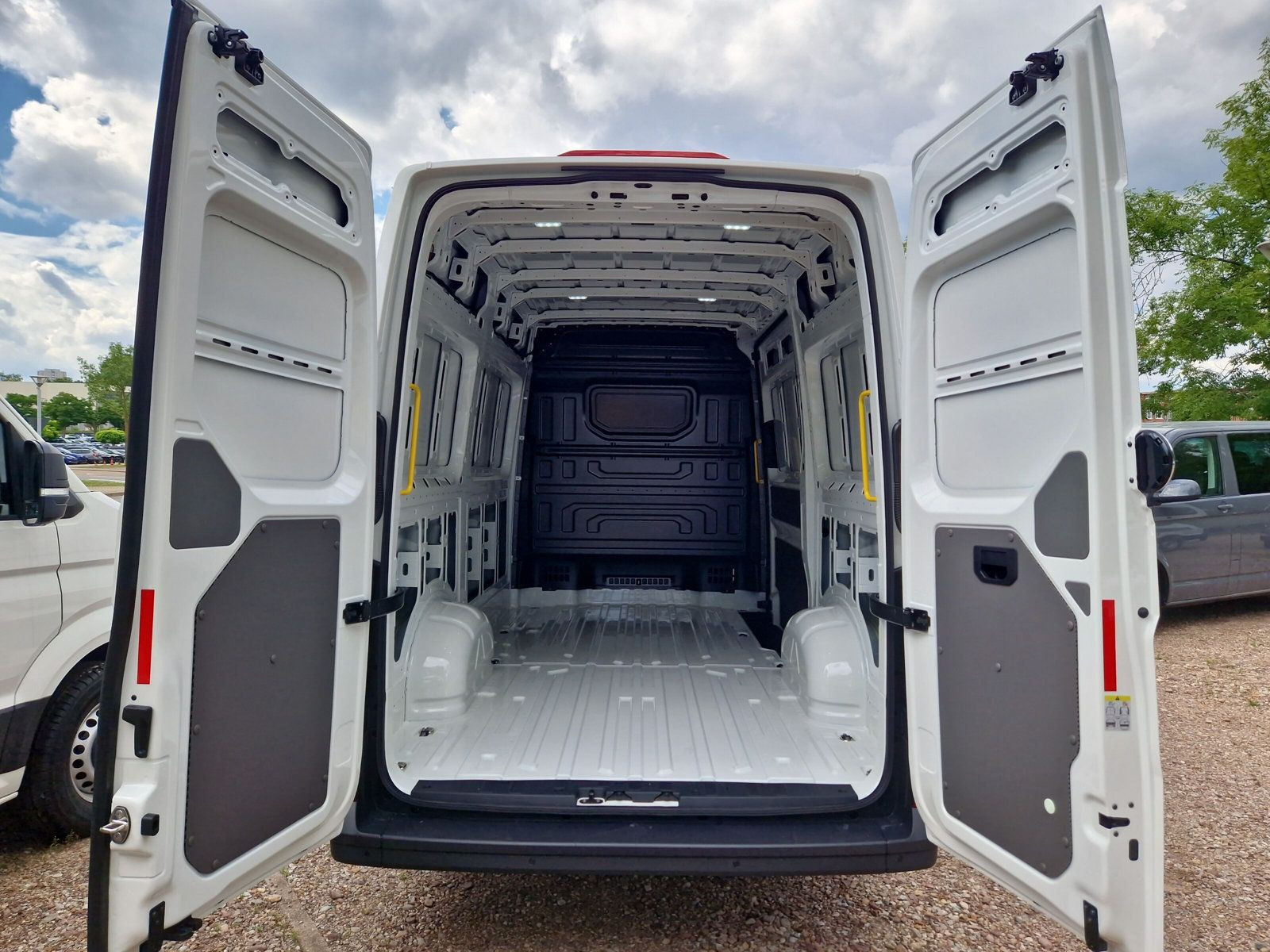 Volkswagen - Crafter_9