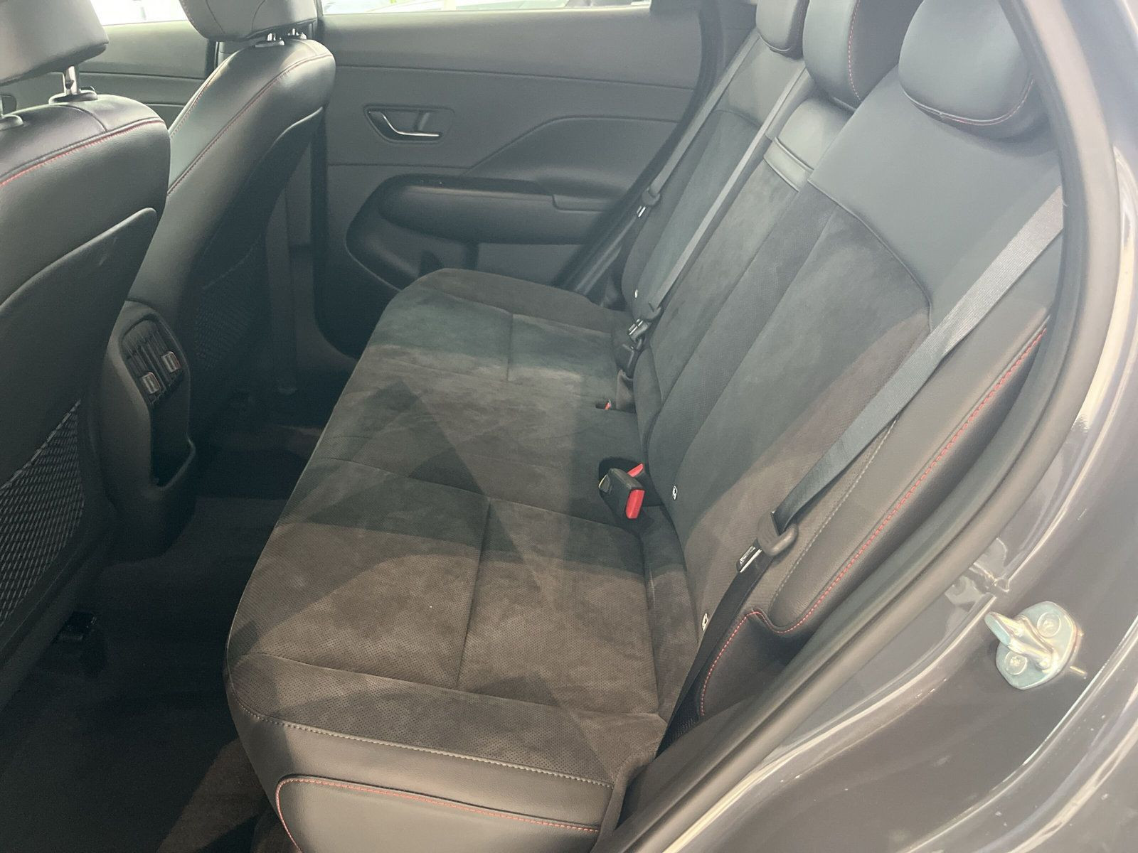 Hyundai - Kona_9