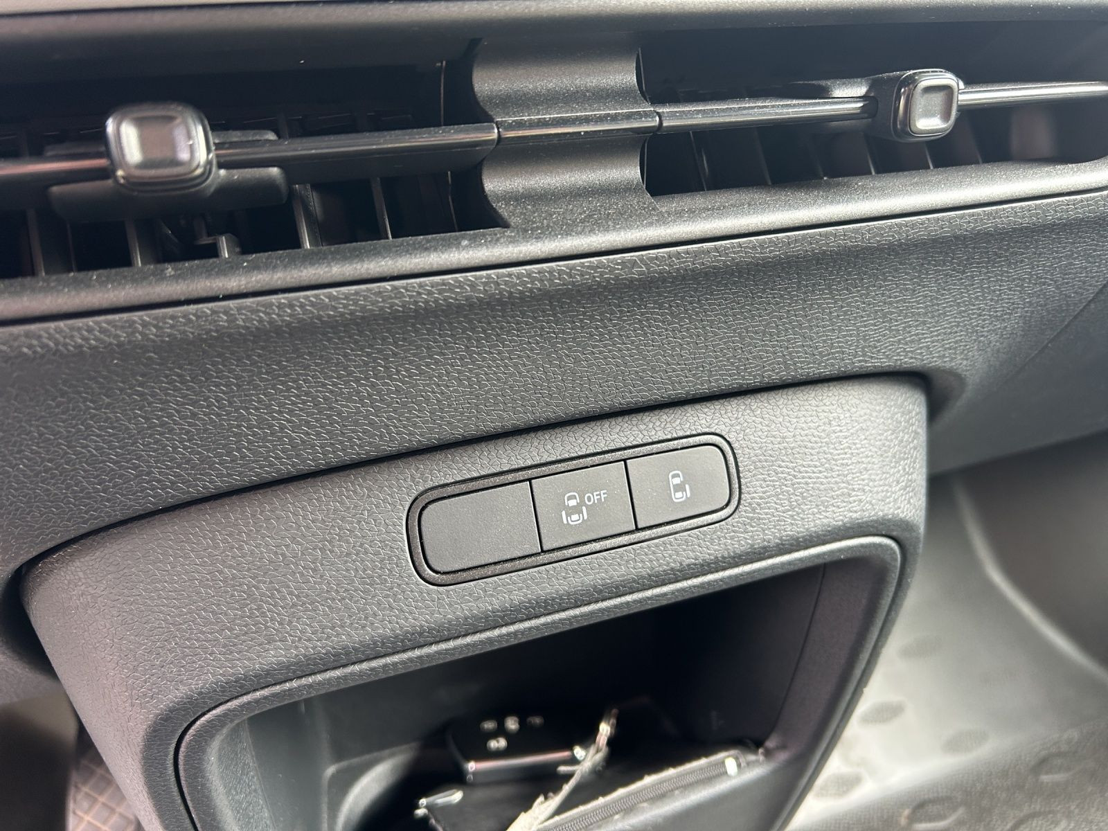 Volkswagen - ID. Buzz Cargo_18