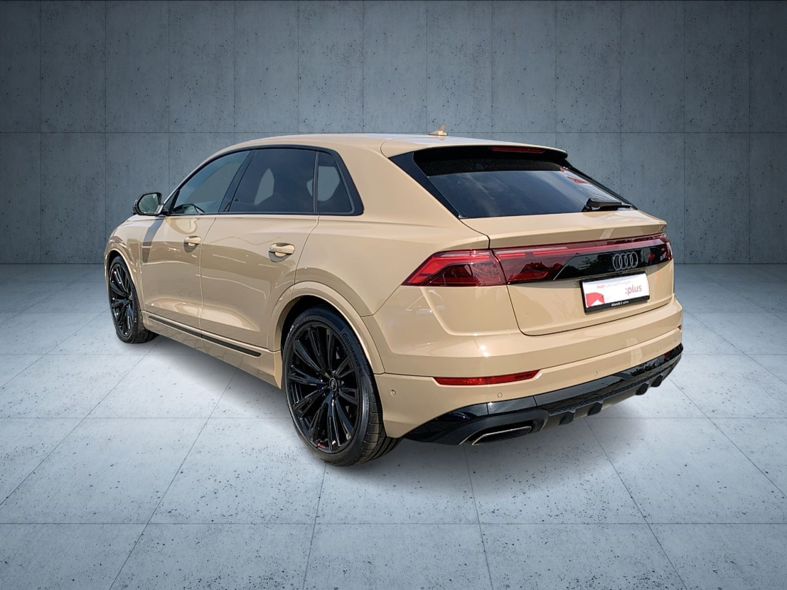 Audi - Q8_5
