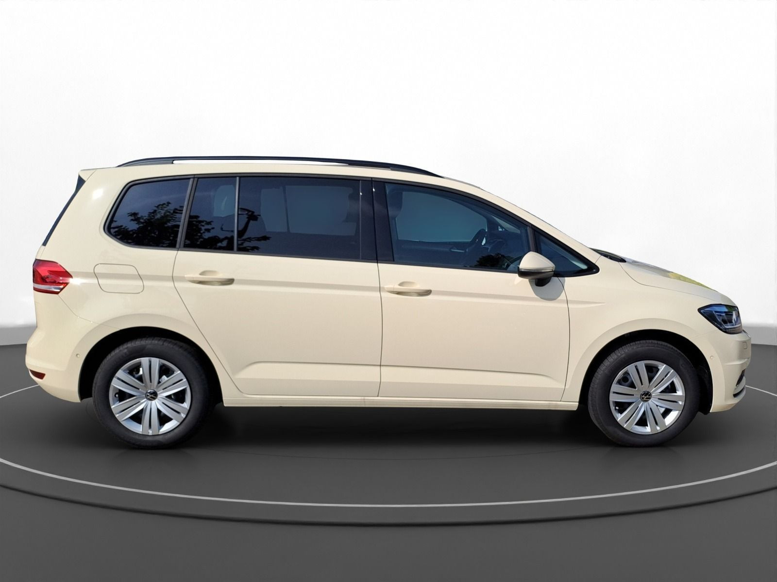 Volkswagen - Touran_8