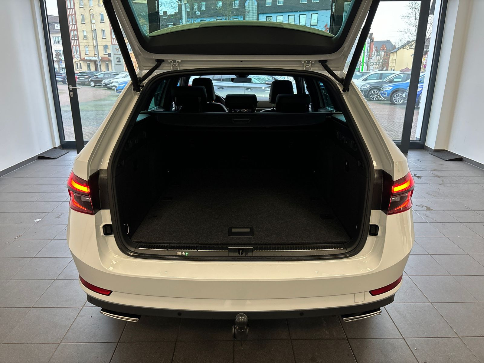 Škoda - Superb_13