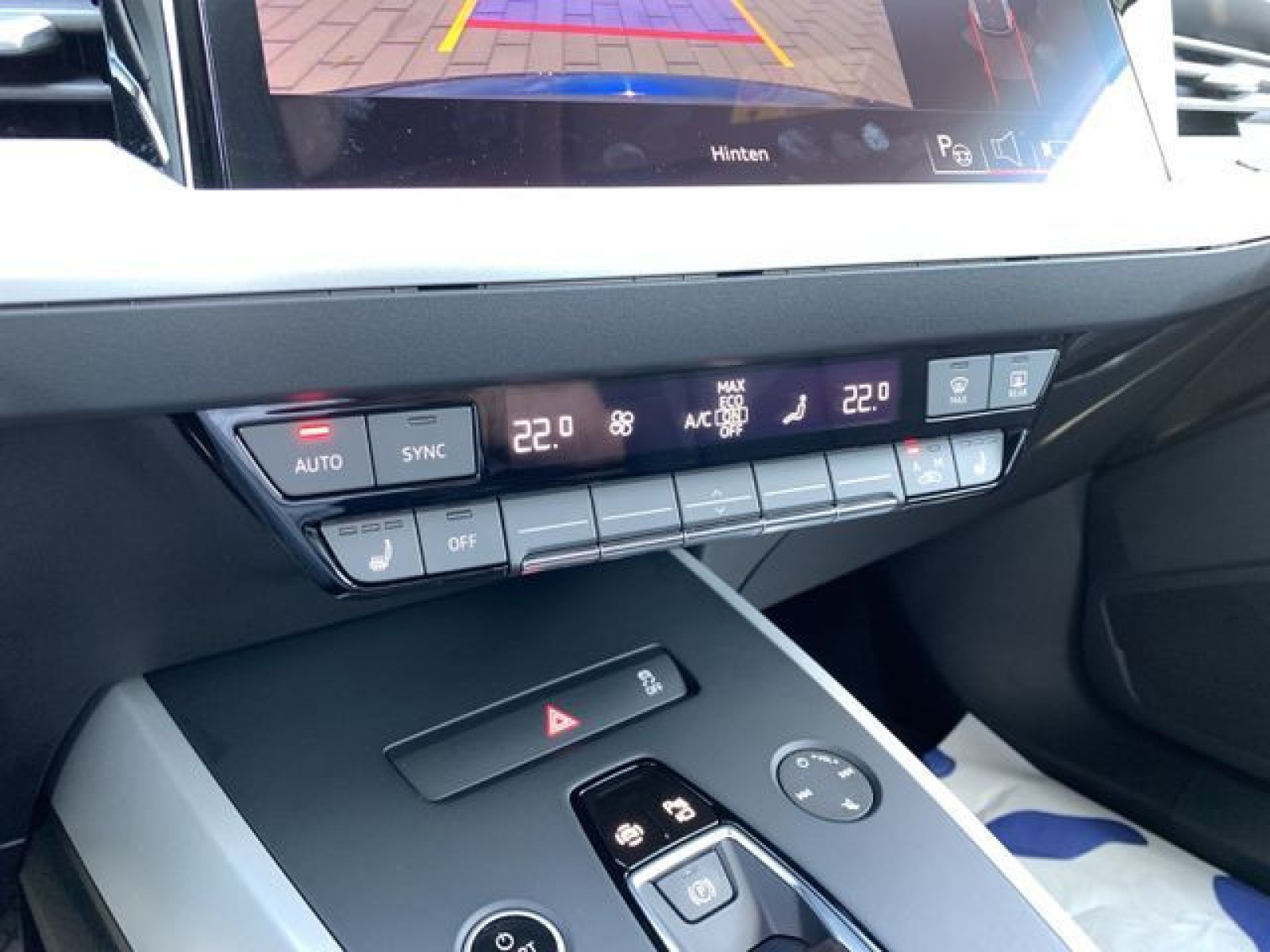 Audi - Q4 e-tron_27
