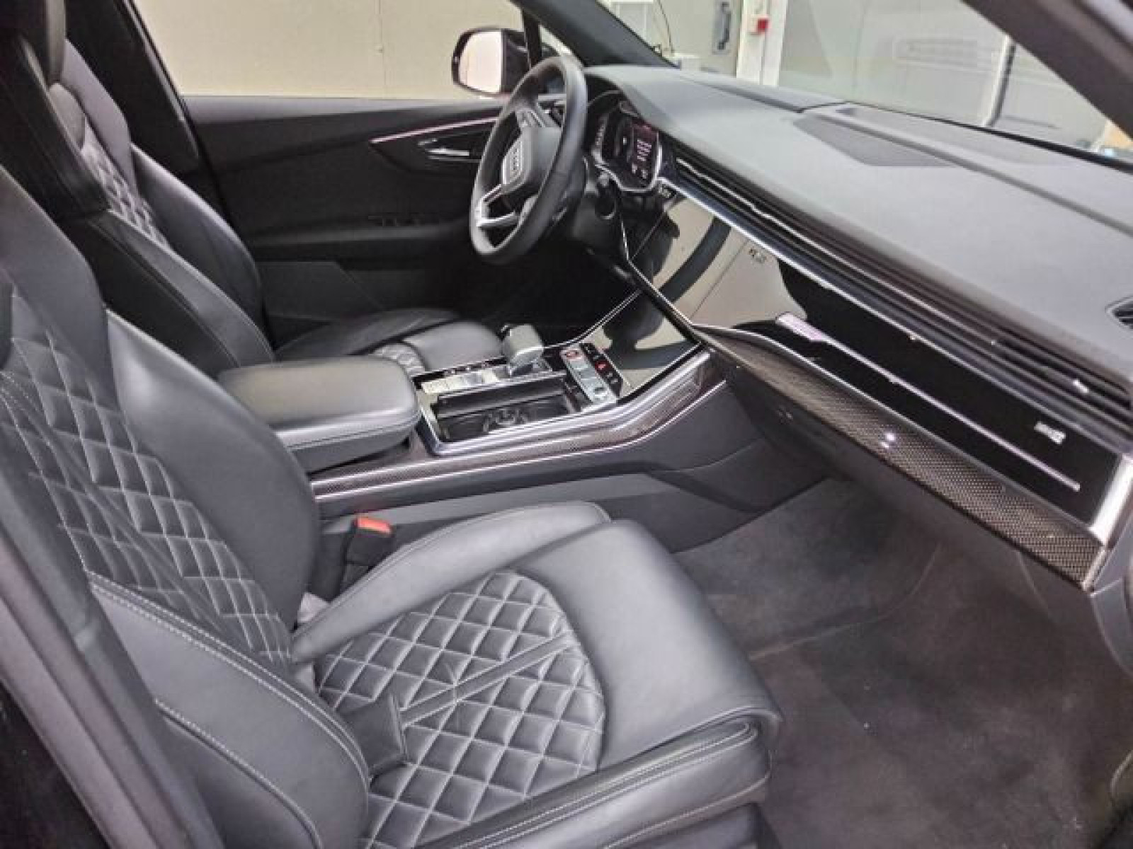 Audi - SQ7_6