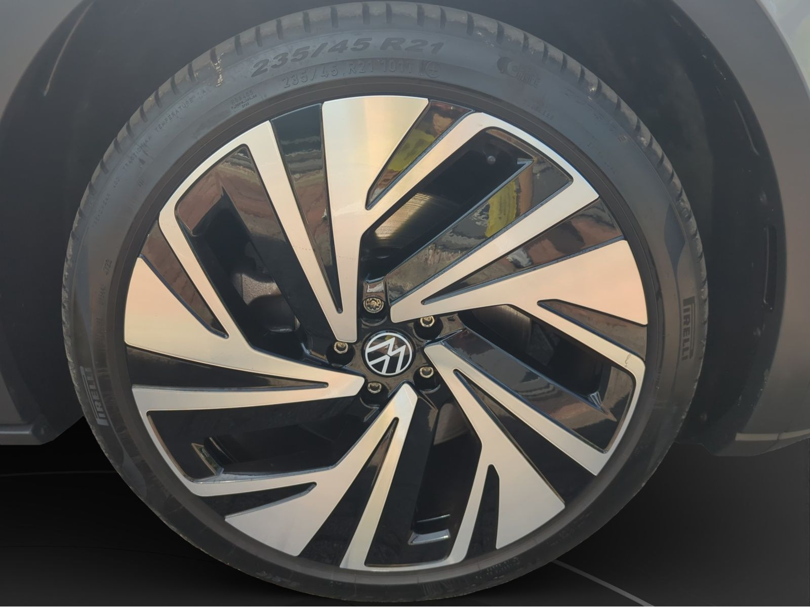 Volkswagen - ID.4_13