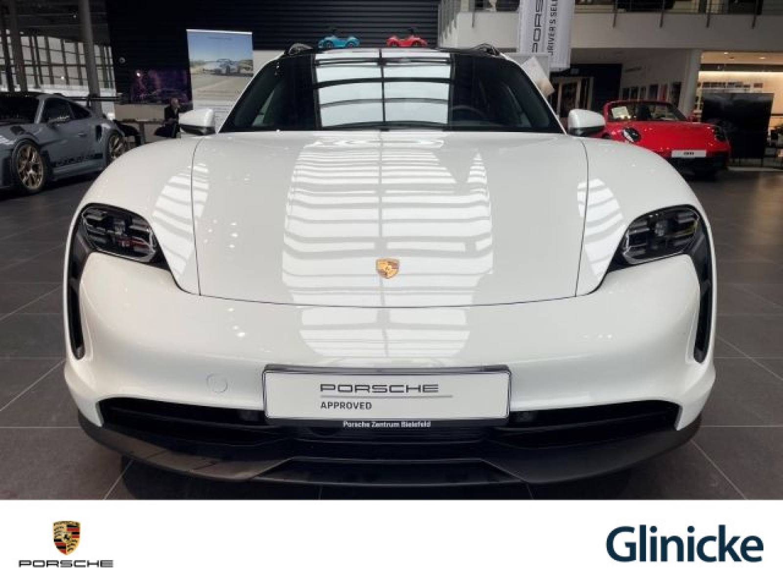 Porsche - Taycan_8