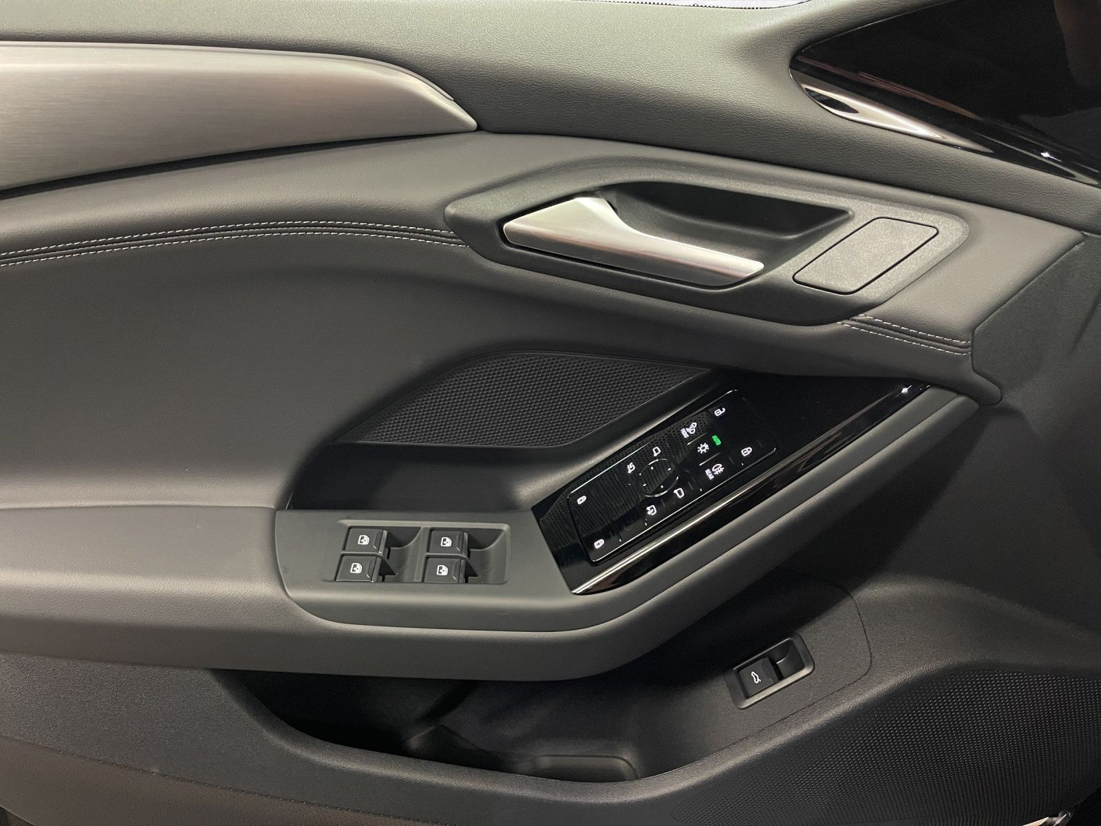 Audi - A6 Avant e-tron_15